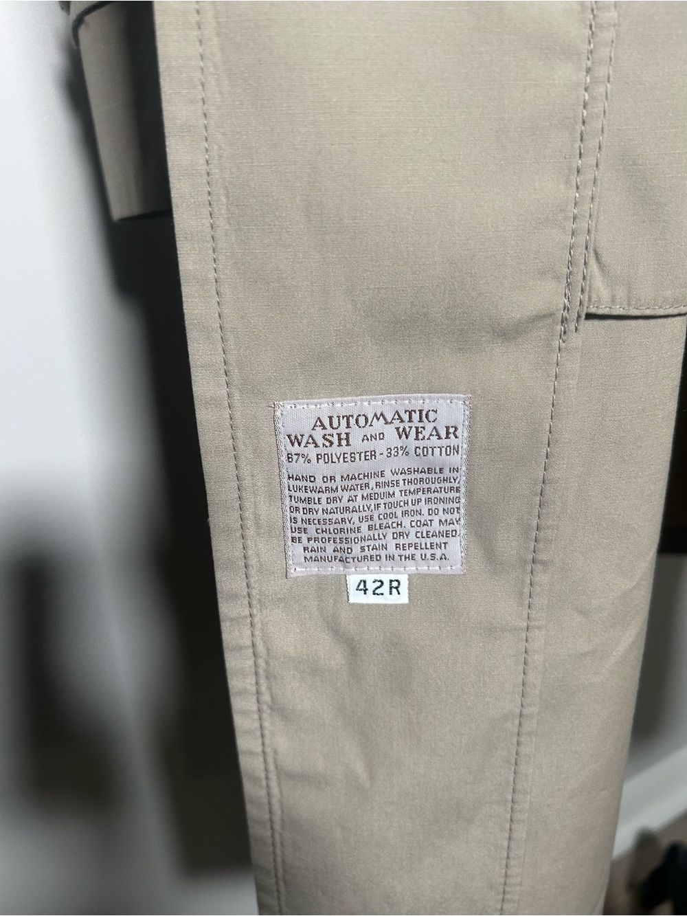 Vintage Brooks Brothers Long Trench Coat in Stone 42R - Picture 4 of 11